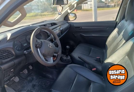 Camionetas - Toyota Hilux 2018 Diesel 390000Km - En Venta