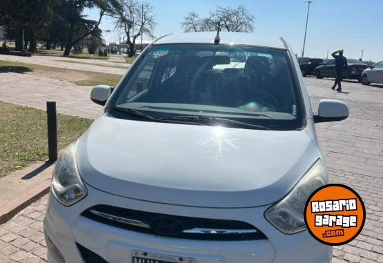 Autos - Hyundai I10 1.2 GLS 2013 Nafta 46700Km - En Venta