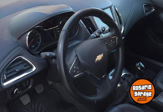 Autos - Chevrolet Cruze LT 2017 Nafta 145000Km - En Venta