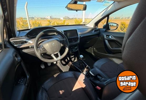 Autos - Peugeot 2008 feeline sport 1.6thp 2017 Nafta 105000Km - En Venta