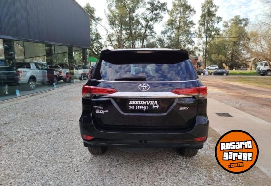 Camionetas - Toyota SW4 SRX 2016 Diesel 220000Km - En Venta