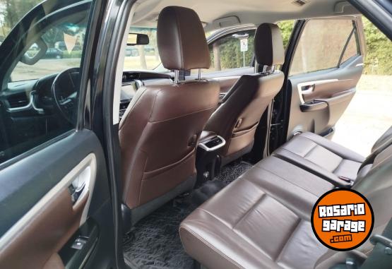 Camionetas - Toyota SW4 SRX 2016 Diesel 220000Km - En Venta