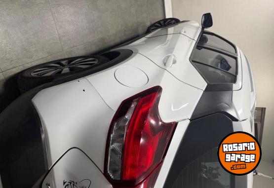 Autos - Nissan Kicks advance mt 2017 Nafta 121000Km - En Venta