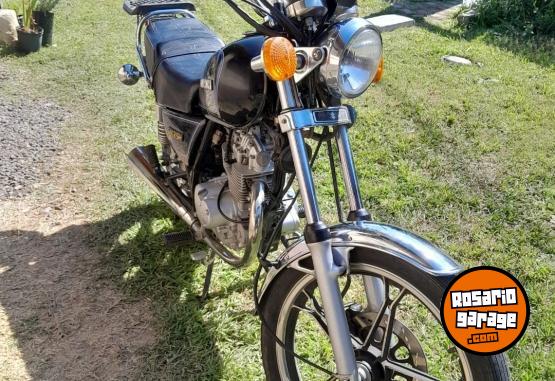 Motos - Suzuki GN 125 2012 Nafta 28000Km - En Venta