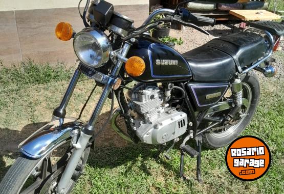 Motos - Suzuki GN 125 2012 Nafta 28000Km - En Venta