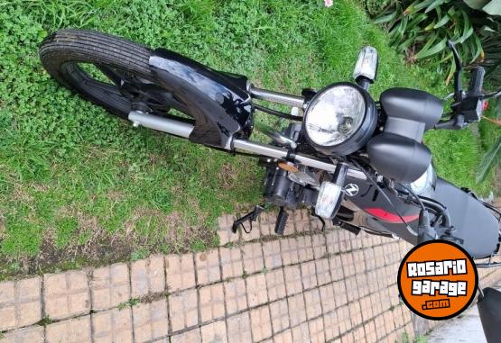 Motos - Zanella Rx 150 full 2025 Nafta 1815Km - En Venta