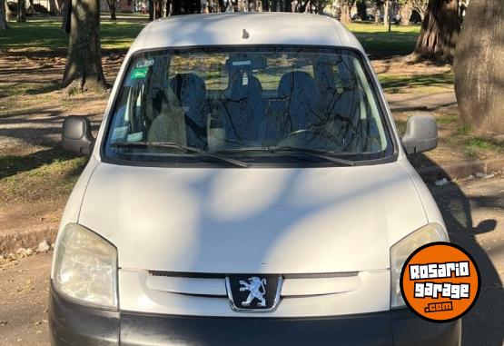 Utilitarios - Peugeot Partner 2013 GNC 222000Km - En Venta