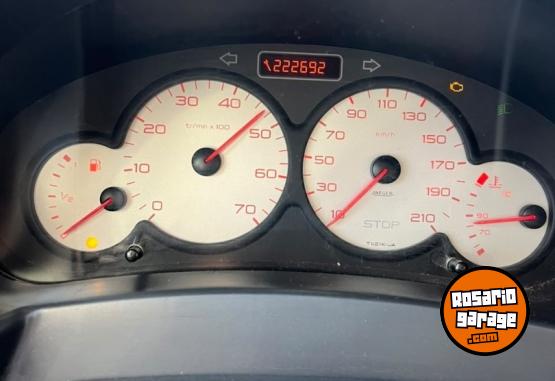 Utilitarios - Peugeot Partner 2013 GNC 222000Km - En Venta