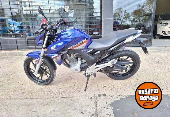Motos - Honda CB Twister 250 2023 Nafta 8190Km - En Venta