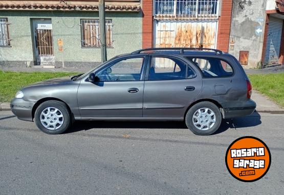 Autos - Hyundai Elantra 2000 Diesel 355000Km - En Venta