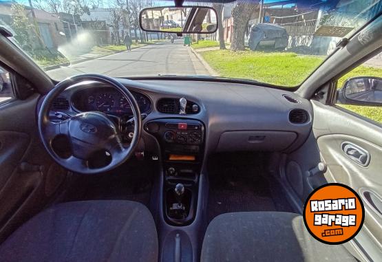 Autos - Hyundai Elantra 2000 Diesel 355000Km - En Venta
