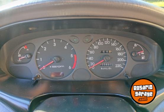 Autos - Hyundai Elantra 2000 Diesel 355000Km - En Venta