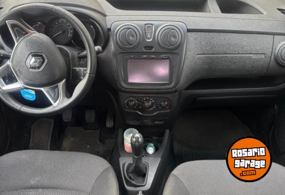 Utilitarios - Renault Kangoo 2021 Nafta 83000Km - En Venta