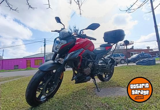 Motos - Voge 300 R 2024 Nafta 17500Km - En Venta