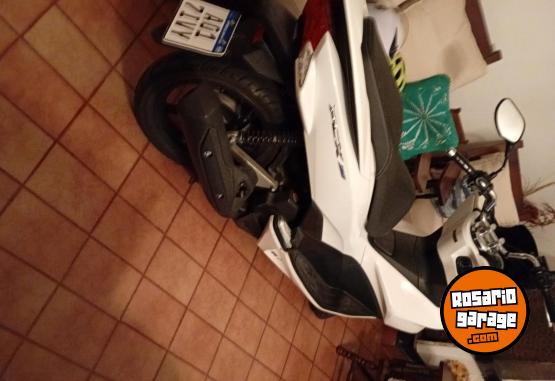 Motos - Honda Pcx 2017 Nafta 26000Km - En Venta