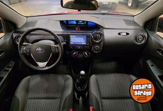 Autos - Toyota ETIOS 1.5 XLS 5 PTAS 2019 Nafta 86000Km - En Venta