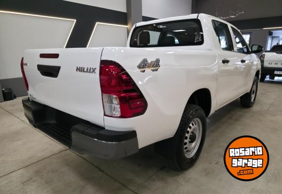 Camionetas - Toyota HILUX DOBLE CABINA DX 2.4 2026 Diesel 0Km - En Venta