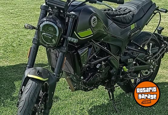 Motos - Benelli Leoncino 250 2024 Nafta 4050Km - En Venta