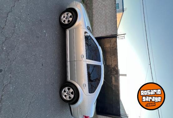Autos - Volkswagen Bora 2009 Nafta 220000Km - En Venta