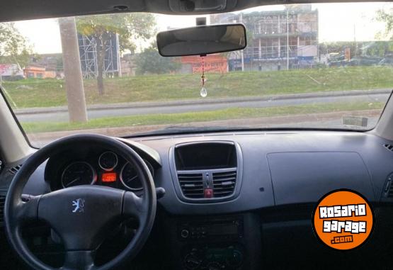 Autos - Peugeot 207 1.4 Active 2013 Nafta 140000Km - En Venta