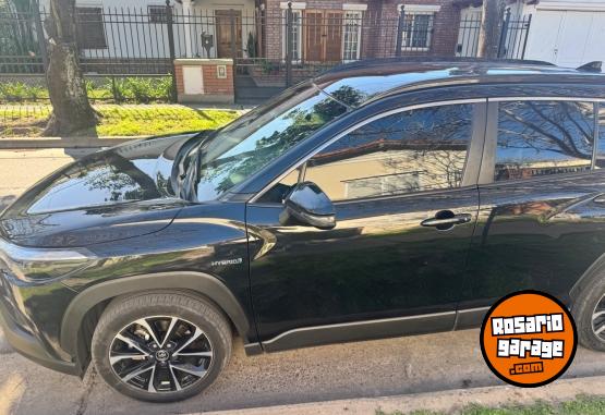 Autos - Toyota Corolla cross seg hybrido 2022 Electrico / Hibrido 64000Km - En Venta
