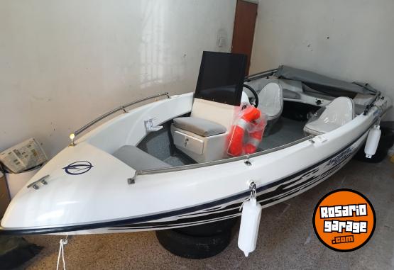 Embarcaciones - Vendo Lancha Atuel 460. sin Motor - En Venta