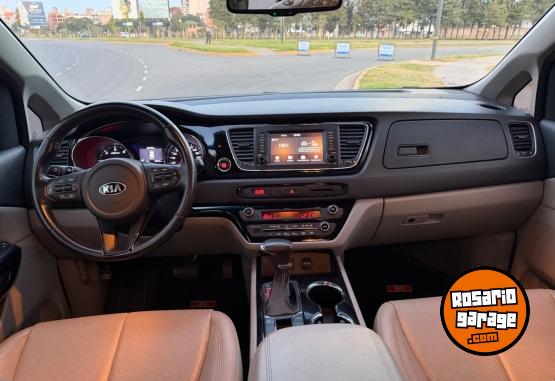 Autos - Kia CARNIVAL EX PREM 2019 Diesel 99500Km - En Venta