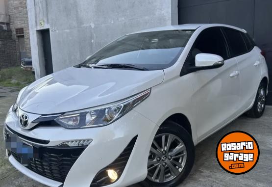 Autos - Toyota yaris xls 1ra mano permut 2020 Nafta 98000Km - En Venta