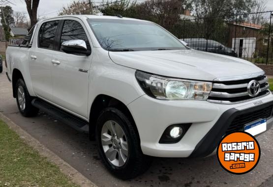 Camionetas - Toyota Hilux srv 4x2 2018 Diesel 99000Km - En Venta