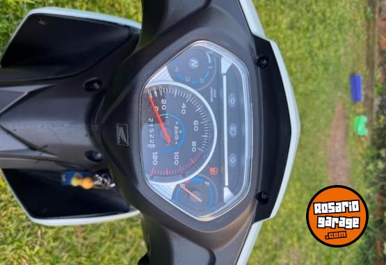 Motos - Honda Wave 2023 Nafta 21600Km - En Venta