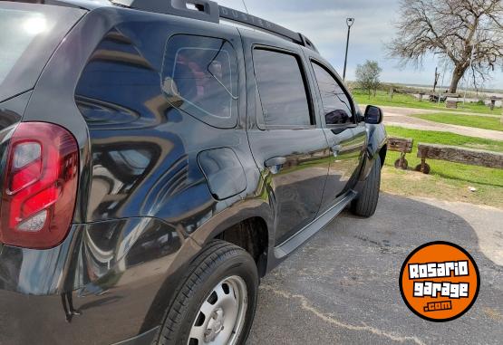 Utilitarios - Renault DUSTER 2017 Nafta 98000Km - En Venta