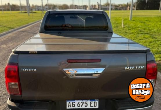 Camionetas - Toyota hilux 2024 Diesel 59500Km - En Venta