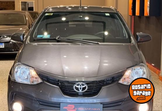 Autos - Toyota Etios x 2022 Nafta 48000Km - En Venta