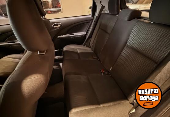Autos - Toyota Etios x 2022 Nafta 48000Km - En Venta