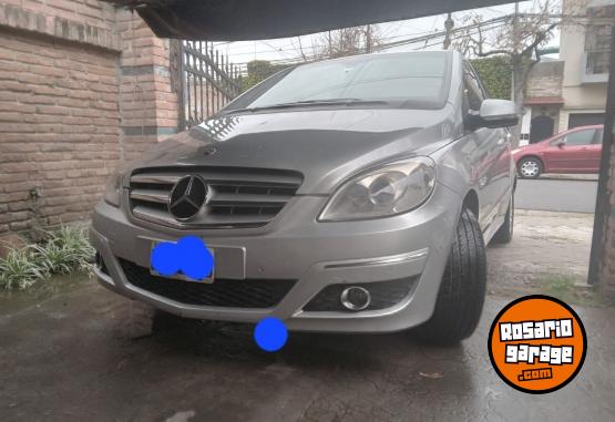 Autos - Mercedes Benz B180 2011 Nafta 230000Km - En Venta