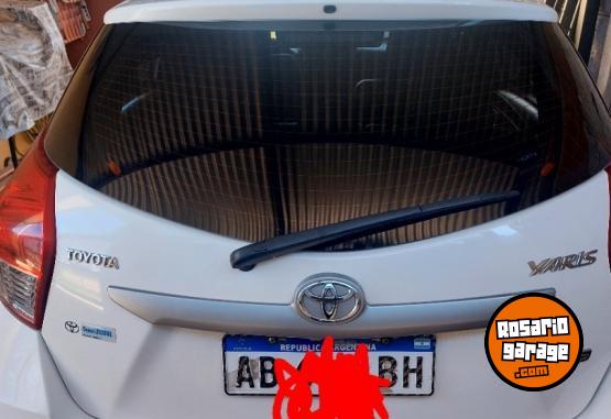 Autos - Toyota Yaris S 2017 Nafta 120000Km - En Venta