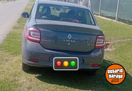 Autos - Renault Logan 2014 Nafta 84000Km - En Venta