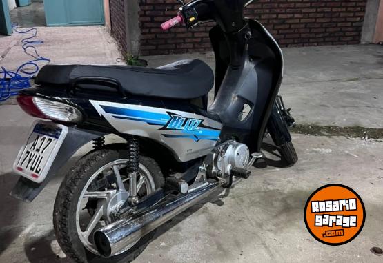 Motos - Motomel Blitz 2022 Nafta 6750Km - En Venta