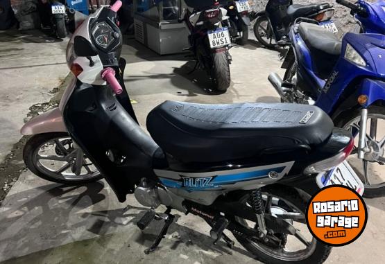 Motos - Motomel Blitz 2022 Nafta 6750Km - En Venta