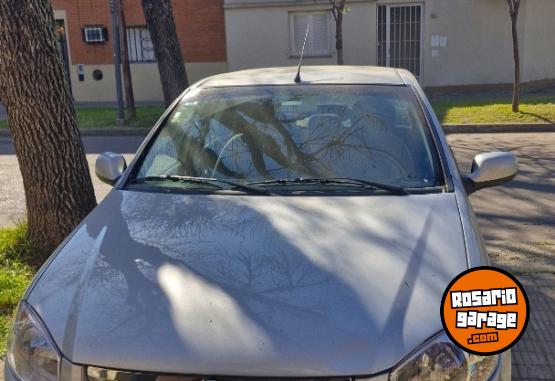 Autos - Fiat Siena 2015 Nafta 78300Km - En Venta