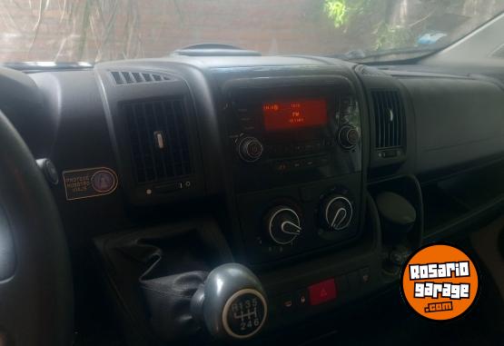 Utilitarios - Peugeot Boxer 2020 Diesel 130000Km - En Venta