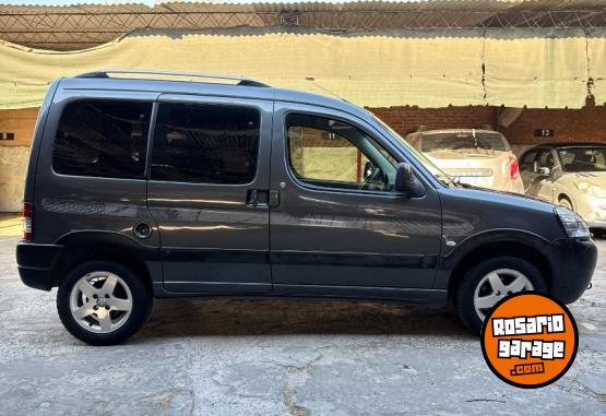 Utilitarios - Peugeot Partner 2016 Nafta 159500Km - En Venta