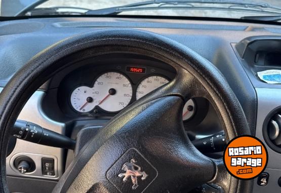 Utilitarios - Peugeot Partner 2016 Nafta 159500Km - En Venta