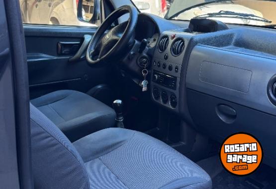 Utilitarios - Peugeot Partner 2016 Nafta 159500Km - En Venta