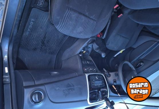 Autos - Renault Logan Authentique Plus 2018 Nafta 115000Km - En Venta