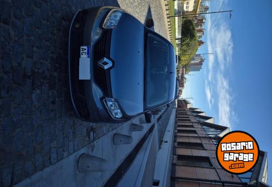 Autos - Renault Logan Authentique Plus 2018 Nafta 115000Km - En Venta