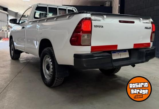 Camionetas - Toyota Hilux dx 2016 Diesel 150000Km - En Venta