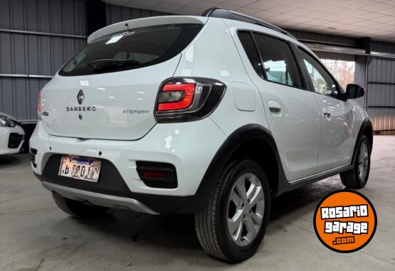 Autos - Renault Sandero Stepway Privilege 2017 Nafta 120000Km - En Venta