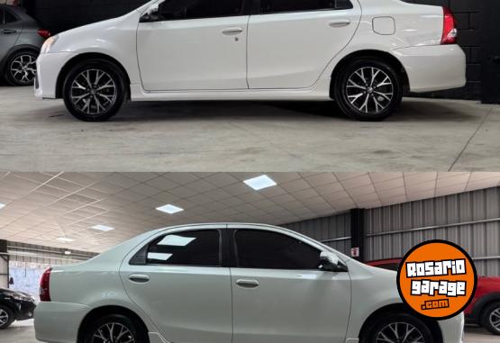 Autos - Toyota Etios Platinum 2017 Nafta 140000Km - En Venta