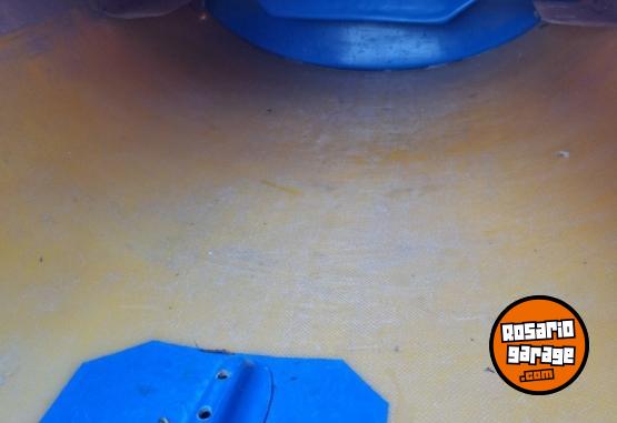 Deportes Náuticos - Kayak doble 2 de enero 6,30 metros - En Venta